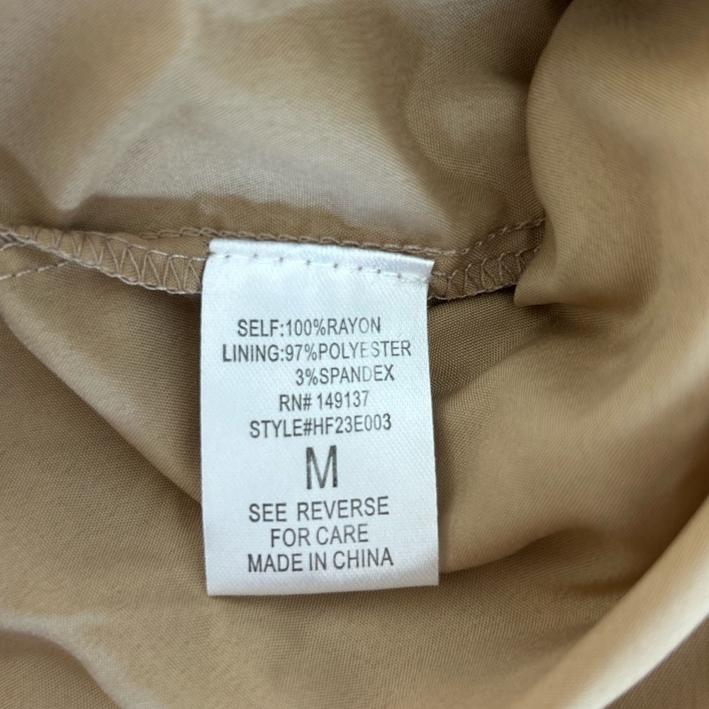 HYFVE Boutique Draped Tan Romper w/pockets Pullon Elastic waist Sz M - Picture 6 of 10